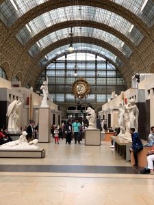 La struttura portante della vecchia stazione ferroviaria è stato conservato al Museo d'Orsay